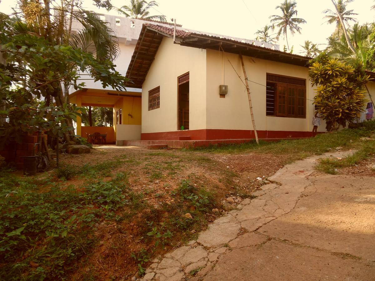 Allan Guest Mirissa Banduramulla Exterior photo